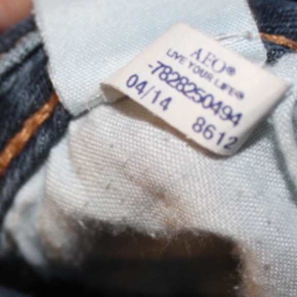 American Eagle Outfitters Medium Wash Skinny Jeans - Picture 6 of 16